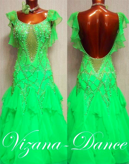 Платье стандарт Юн-2  "Молодая зелень" Прокат-850 грн.